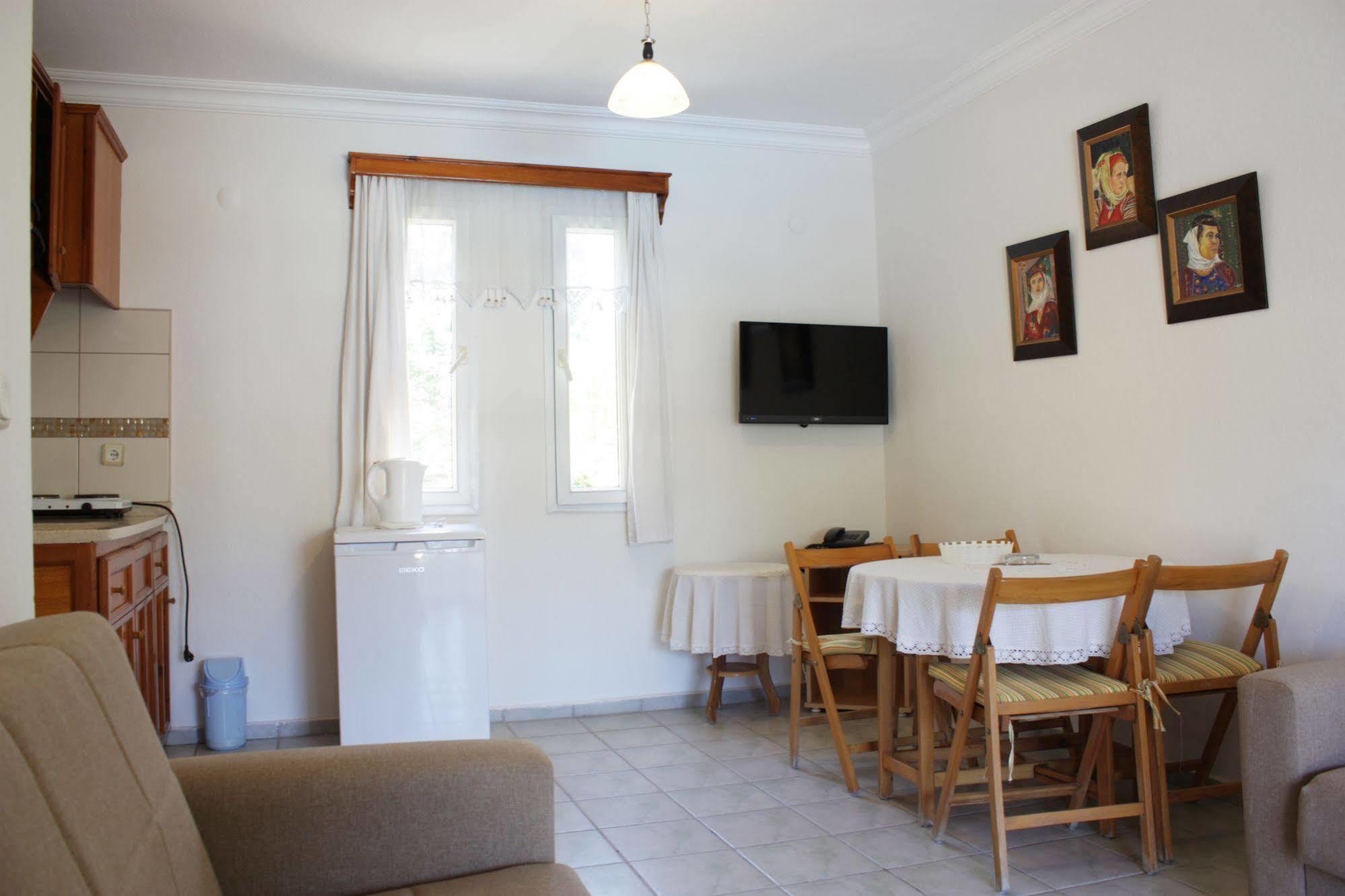 Toloman Hotel Bitez Beach Εξωτερικό φωτογραφία